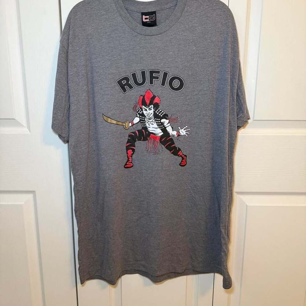 BD Rufio Graphic T-Shirt Gray 2XL Punk Pirate Character Tee